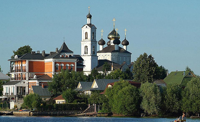 Церковь в честь Воздвиженья Креста Господня